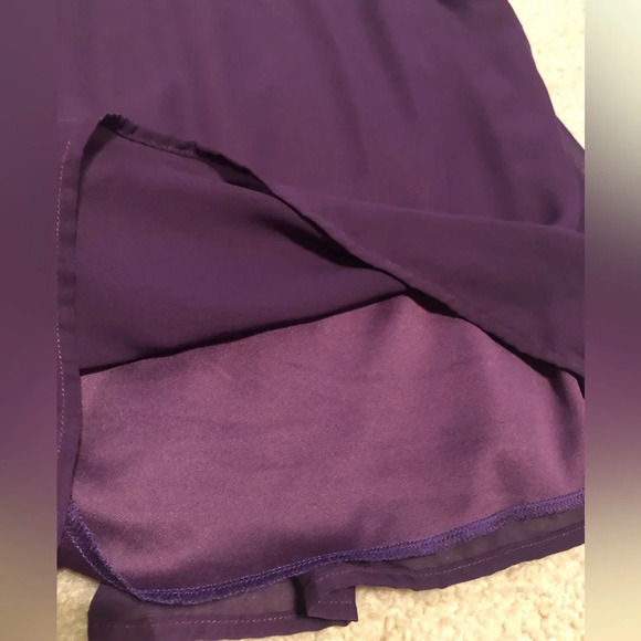 Small Discovery Clothing Gracie Sleeveless Chiffon Purple Blouse - Picture 5 of 8